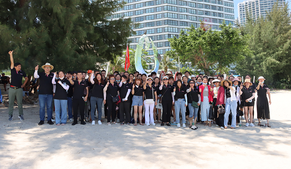 Summer beach team building activities