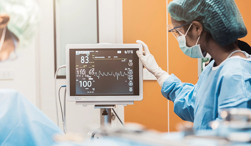 What are the medical applications of touch screen?